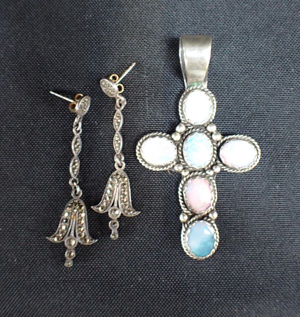 AN OPAL DOUBLET CROSS PENDANT