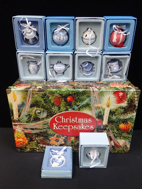 A COLLECTION ON WEDGWOOD CHRISTMAS ORNAMENTS