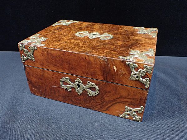 A VICTORIAN BRASS-MOUNTED BURR WALNUT JEWELLERY BOX