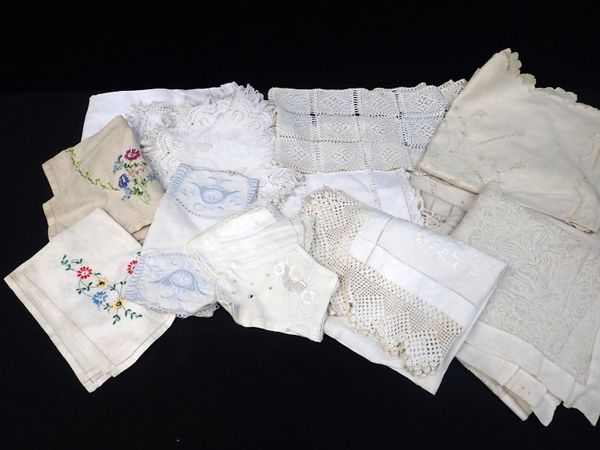 A COLLECTION OF IRISH LINEN