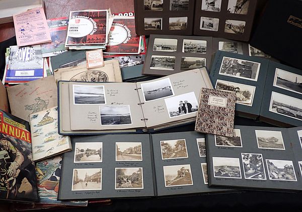 A QUANTITY OF PHOTOGRAPH ALBUMS