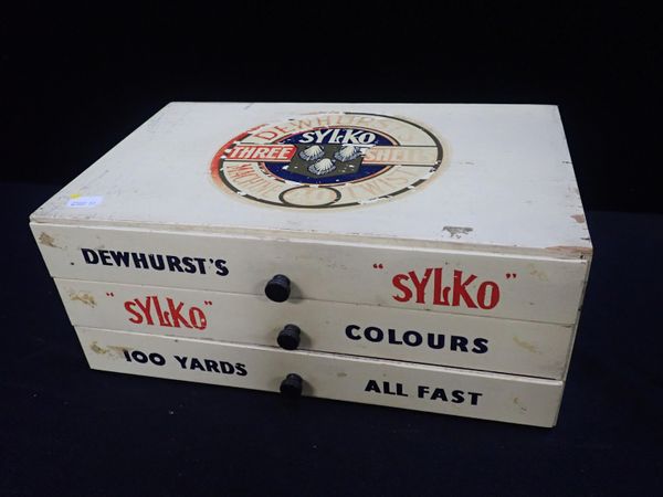 A SHOP COUNTER ADVERTISING CHEST FOR DEWHURST'S 'SYLKO' COLOURS