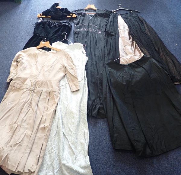 A QUANTITY OF 1950S/60S COCKTAIL DRESSES