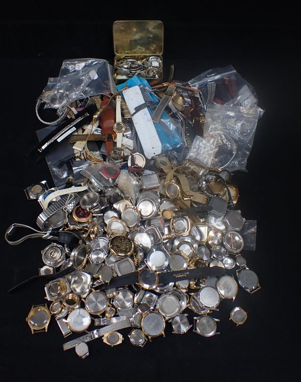 A QUANTITY OF VARIOUS GENTLEMENS' AND LADIES' WATCH BRACELETS