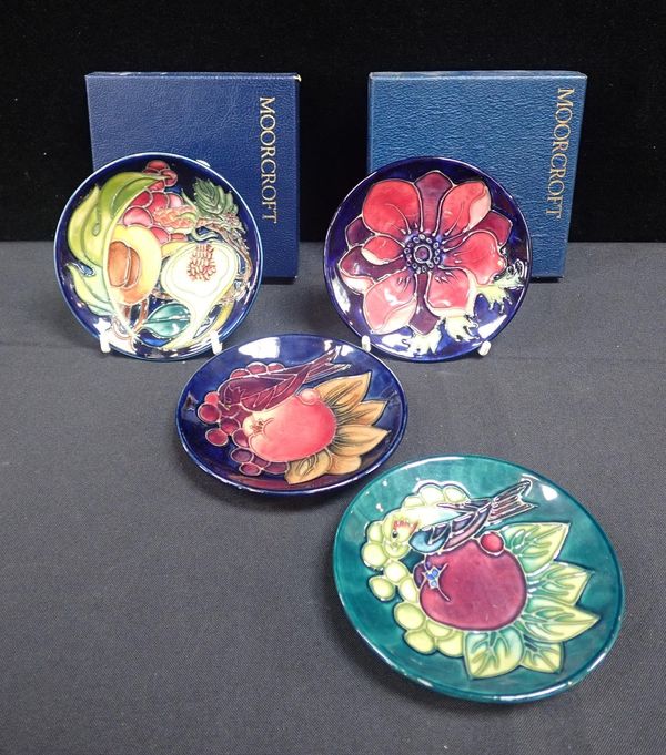 MOORCROFT: A QUEEN'S CHOICE PATTERN PIN DISH