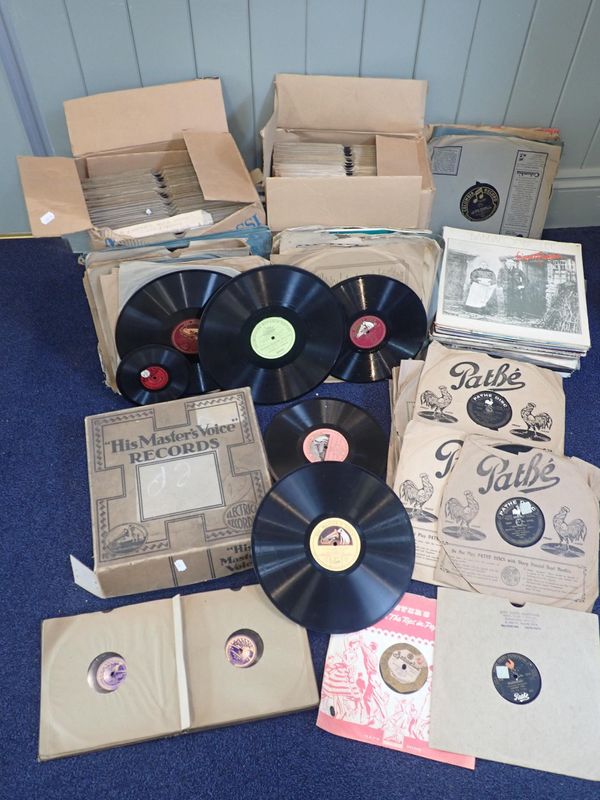 A QUANTITY OF GRAMOPHONE RECORDS