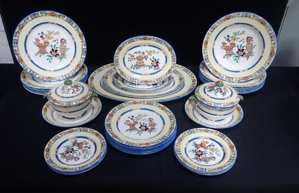 A MINTON PART DINNER SERVICE