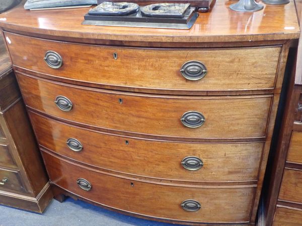 A  19TH CENTURY MAHOGANY BOWFRONT CHEST OF DRAWERS