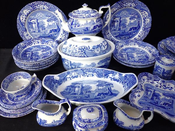 A QUANTITY OF SPODE 'ITALIAN' WARE