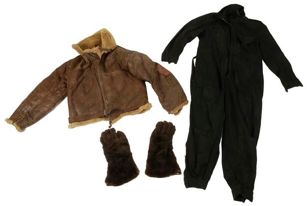 A WWII LEATHER FLYING JACKET