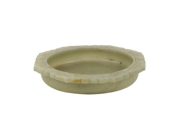 CELADON AND RUSSET JADE DISH, MING OR LATER