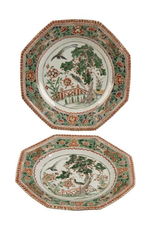 TWO FAMILLE VERTE OCTAGONAL DISHES, QING DYNASTY, 18TH CENTURY