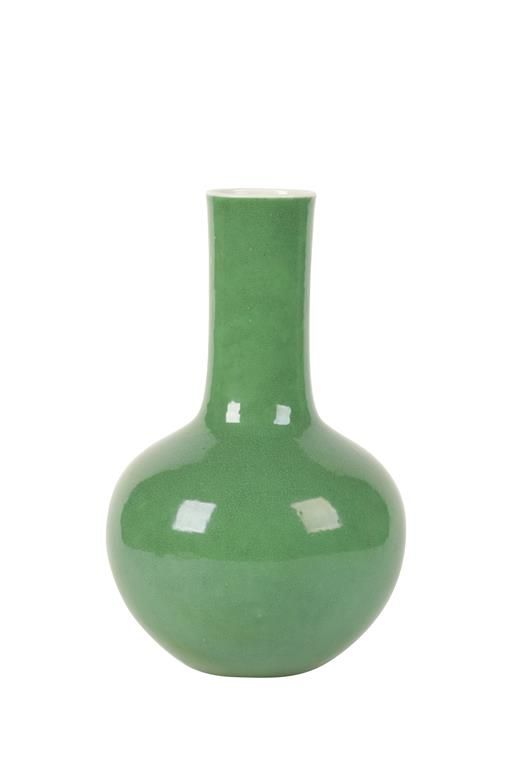 APPLE-GREEN CRACKLE -GLAZE BOTTLE VASE, 18TH CENTURY