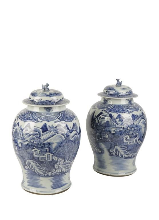 LARGE PAIR OF BLUE AND WHITE COVERED JARS, QING DYNASTY, LATE 18TH / EARLY 19TH CENTURY