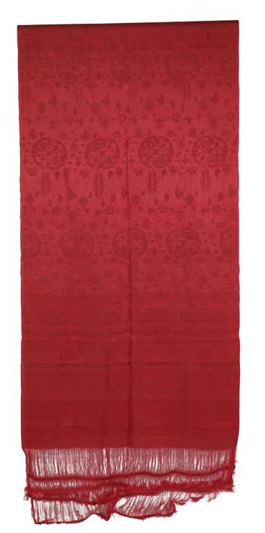 RARE AND IMPORTANT RED SILK DAMASK SHAWL, MING / QING DYNASTY