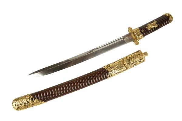 FINE CARVED WOOD AND GILT BRONZE MOUNTED SHORT SWORD (TANTO)