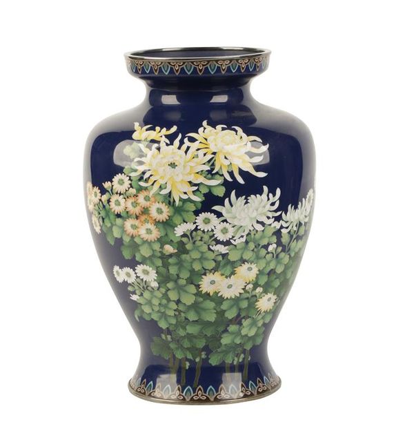 FINE CLOISONNE VASE, MEIJI PERIOD (1869-1912)