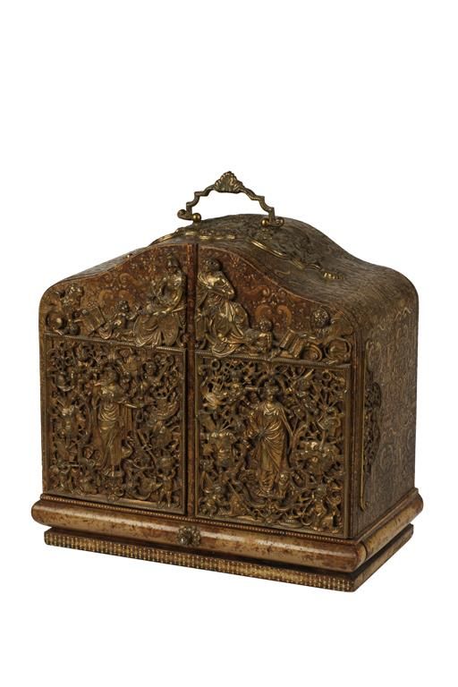 LATE 19TH CENTURY GERMAN TOOLED LEATHER RENAISSANCE STYLE TABLE CABINET