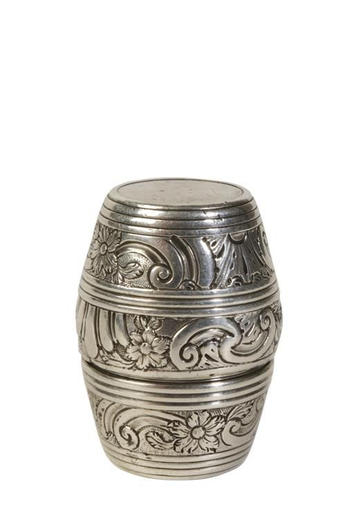 19TH CENTURY SILVER NUTMEG GRATER