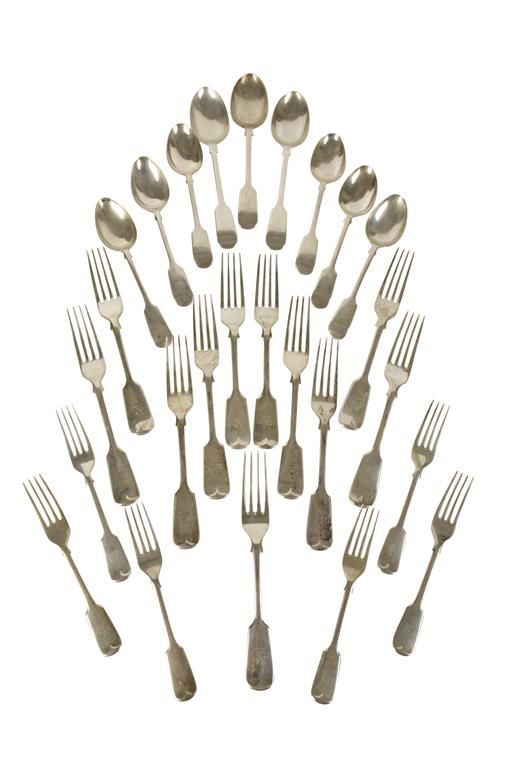 PART CANTEEN OF FIDDLE PATTERN SILVER CUTLERY