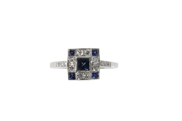 SAPPHIRE DIAMOND AND PLATINUM RING