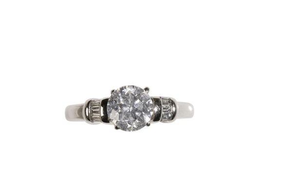 DIAMOND DRESS RING