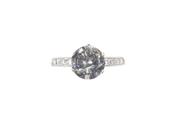 DIAMOND SOLITAIRE RING