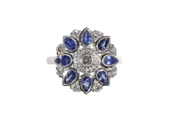 SAPPHIRE AND DIAMOND CLUSTER RING