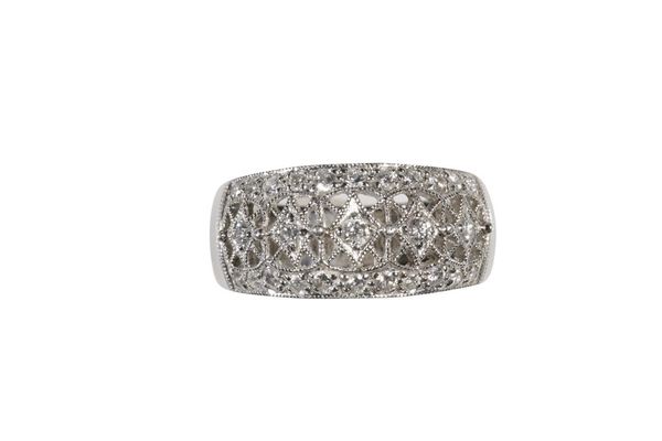 DIAMOND HALF ETERNITY RING