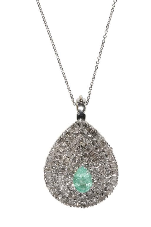 DIAMOND PENDANT NECKLACE