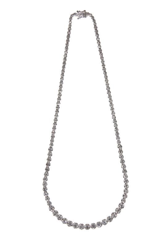 GRADUATED DIAMOND NECKLACE