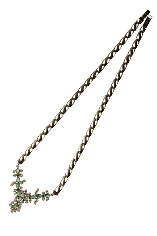 EMERALD AND DIAMOND NECKLACE