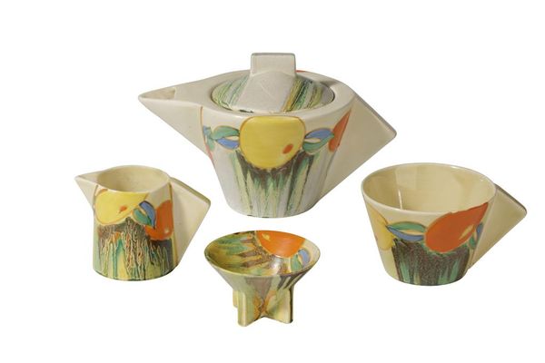 CLARICE CLIFF FOR NEWPORT POTTERY: A BIZARRE DELECIA "CITRUS" BACHELOR TEA SET