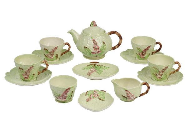 CARLTON WARE: AN "AUSTRALIAN DESIGN" TEA SET