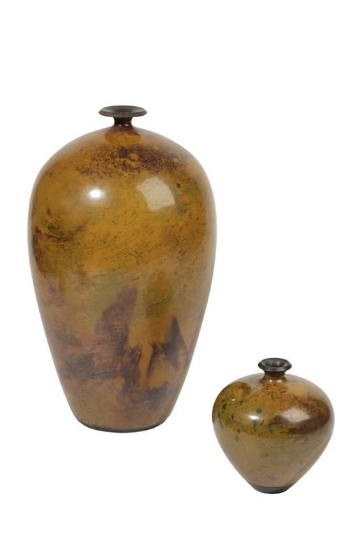 A. HILL: A STUDIO POTTERY VASE