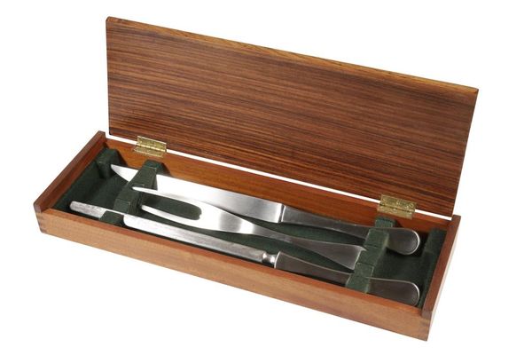 ROBERT WELCH FOR OLD HALL: A THREE PIECE "ALVASTON" CARVING SET