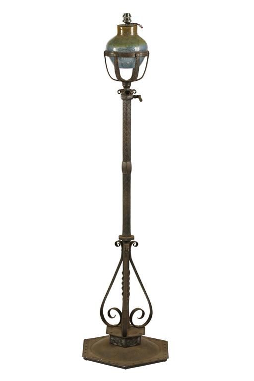 IN THE MANNER OF EDWARD SPENCER FOR ARTIFICERS GUILD: AN ARTS AND CRAFTS IRONWORK LAMP