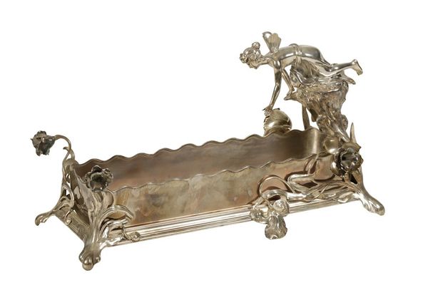 WMF: AN ART NOUVEAU PEWTER TABLE CENTREPIECE