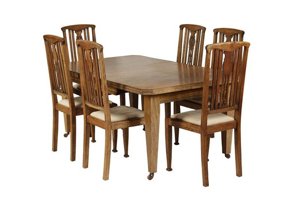 ARTS AND CRAFTS OAK EXTENDING DINING TABLE