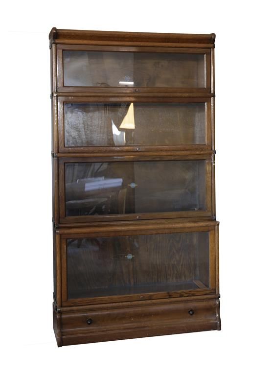 GLOBE WERNICKE MAHOGANY SECTIONAL BOOKCASE