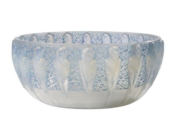 RENE LALIQUE: A "PERRUCHES" OPALESCENT GLASS BOWL