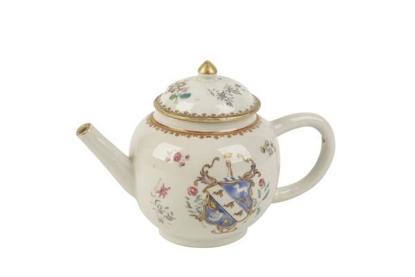 CHINESE EXPORT 'ARMORIAL' TEAPOT 18TH CENTURY