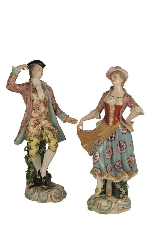 PAIR OF CONTINENTAL PORCELAIN CABINET FIGURES