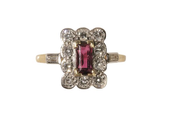 RUBY AND DIAMOND PLAQUE RING