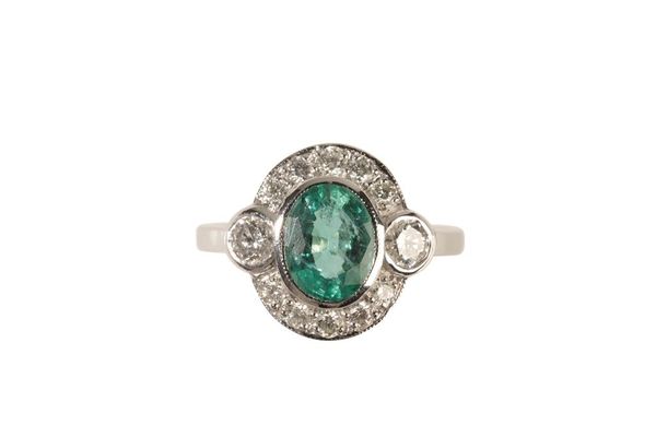 EMERALD AND DIAMOND RING