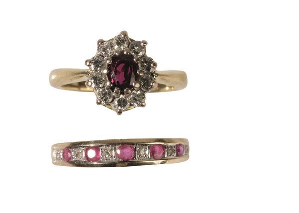 RUBY AND DIAMOND CLUSTER RING