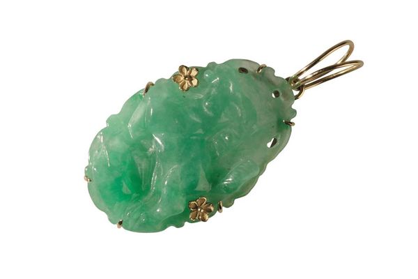 JADE PENDANT