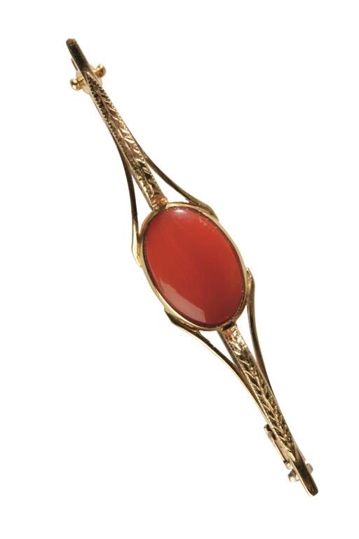 CORAL & GOLD BAR BROOCH