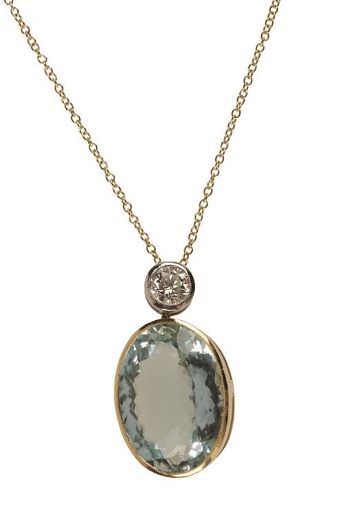 AQUAMARINE AND DIAMOND PENDANT