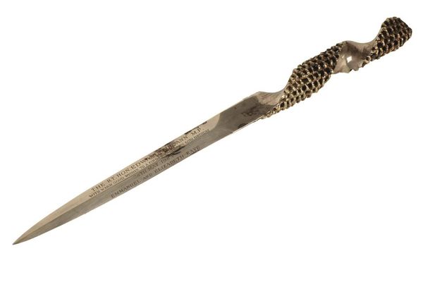 STUART DEVLIN (1931-2018): A CONTEMPORARY SILVER PARCEL-GILT LETTER OPENER